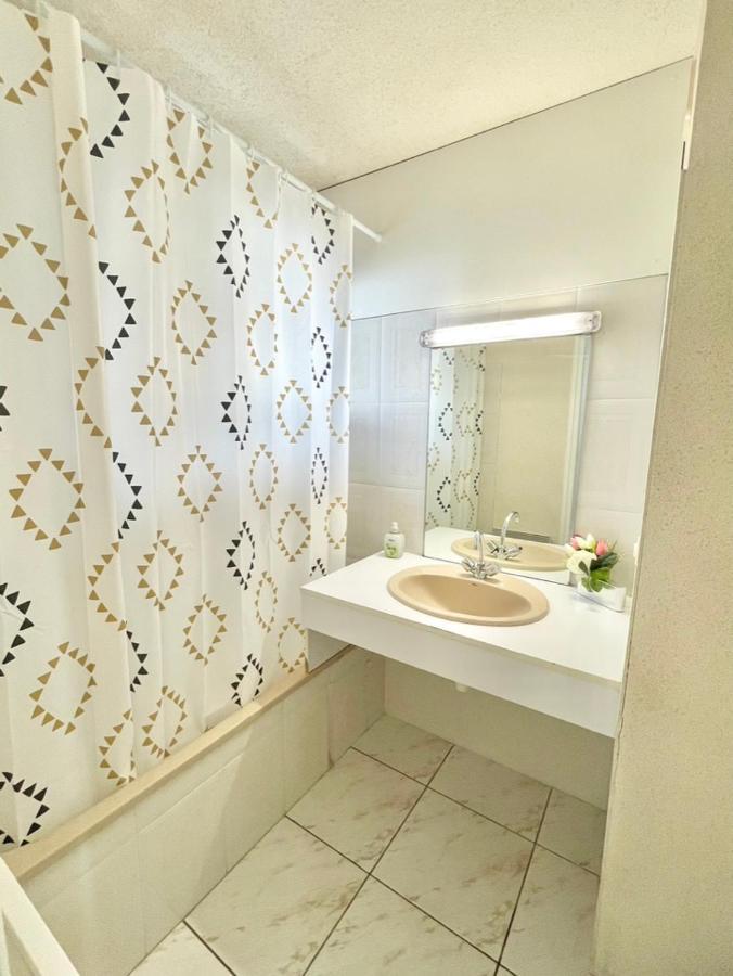 Charmant Rez De Jardin - 900M Plage De Pontaillac Apartment Роаян Екстериор снимка