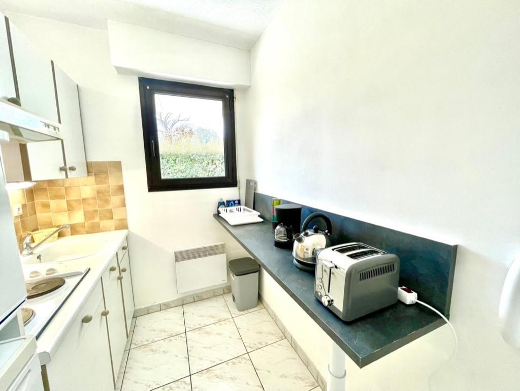 Charmant Rez De Jardin - 900M Plage De Pontaillac Apartment Роаян Екстериор снимка