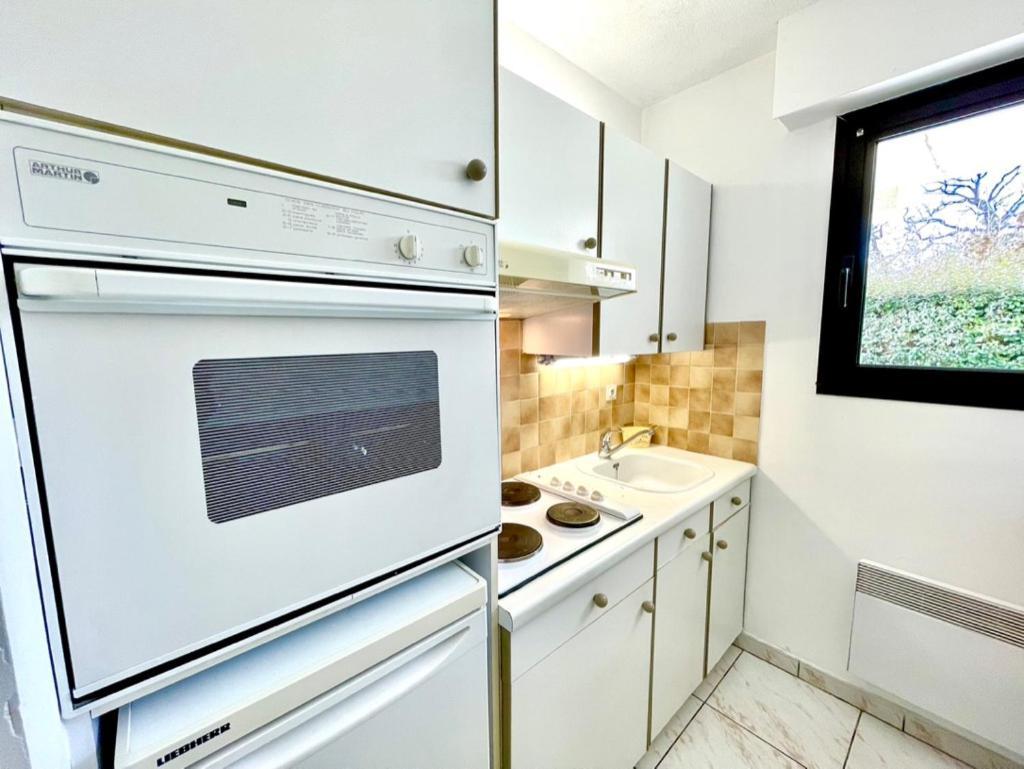 Charmant Rez De Jardin - 900M Plage De Pontaillac Apartment Роаян Екстериор снимка